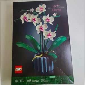 LEGO Set: Orchid (10311)